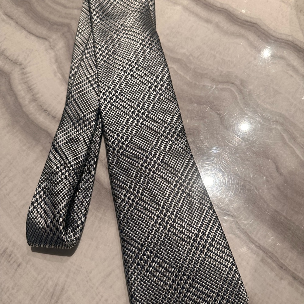 Ermenegildo Zegna Black and White Patterned Tie